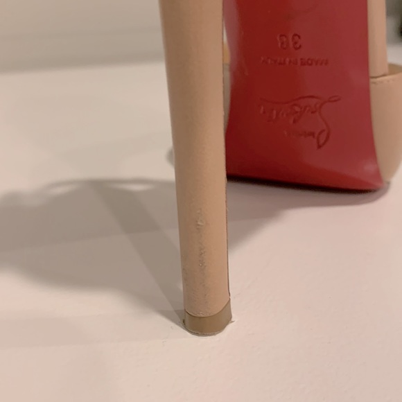 Christian Louboutin nude heels - Picture 9 of 15